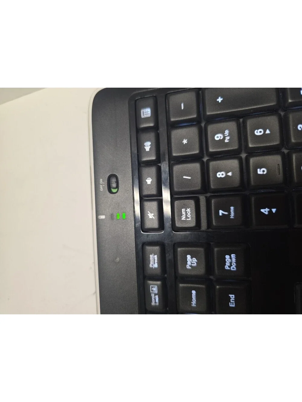 Logitech K800 Y-R0065 Illuminated Wireless Keyboard NO DONGLE/RECEIVER